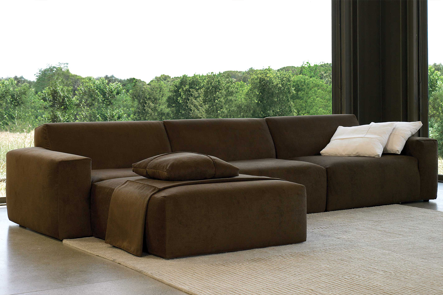 Born-sofa-ambientada-atemporal-3