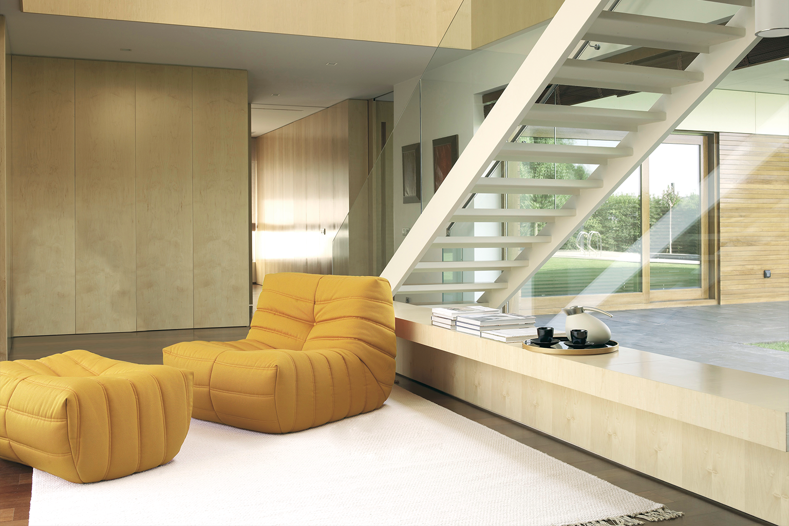 oruga-atemporal-butaca-pouff-sofa